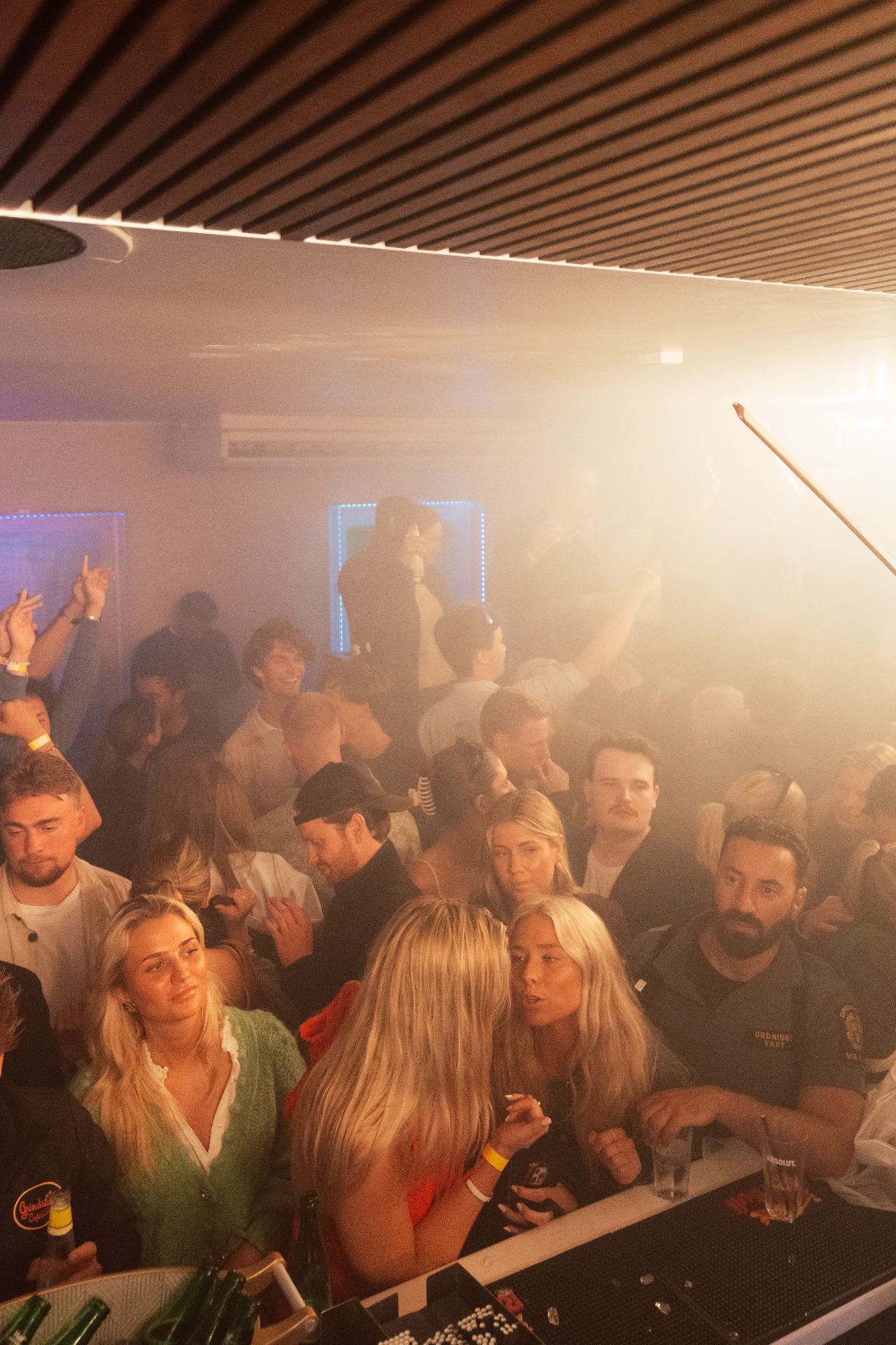 Fullsatt dansgolv på Lagergrens